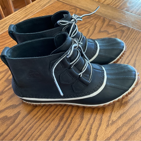 Sorel Shoes - Sorel ‘Out N About’ Lace-Up Waterproof Ankle Winter Booties, Sz 7